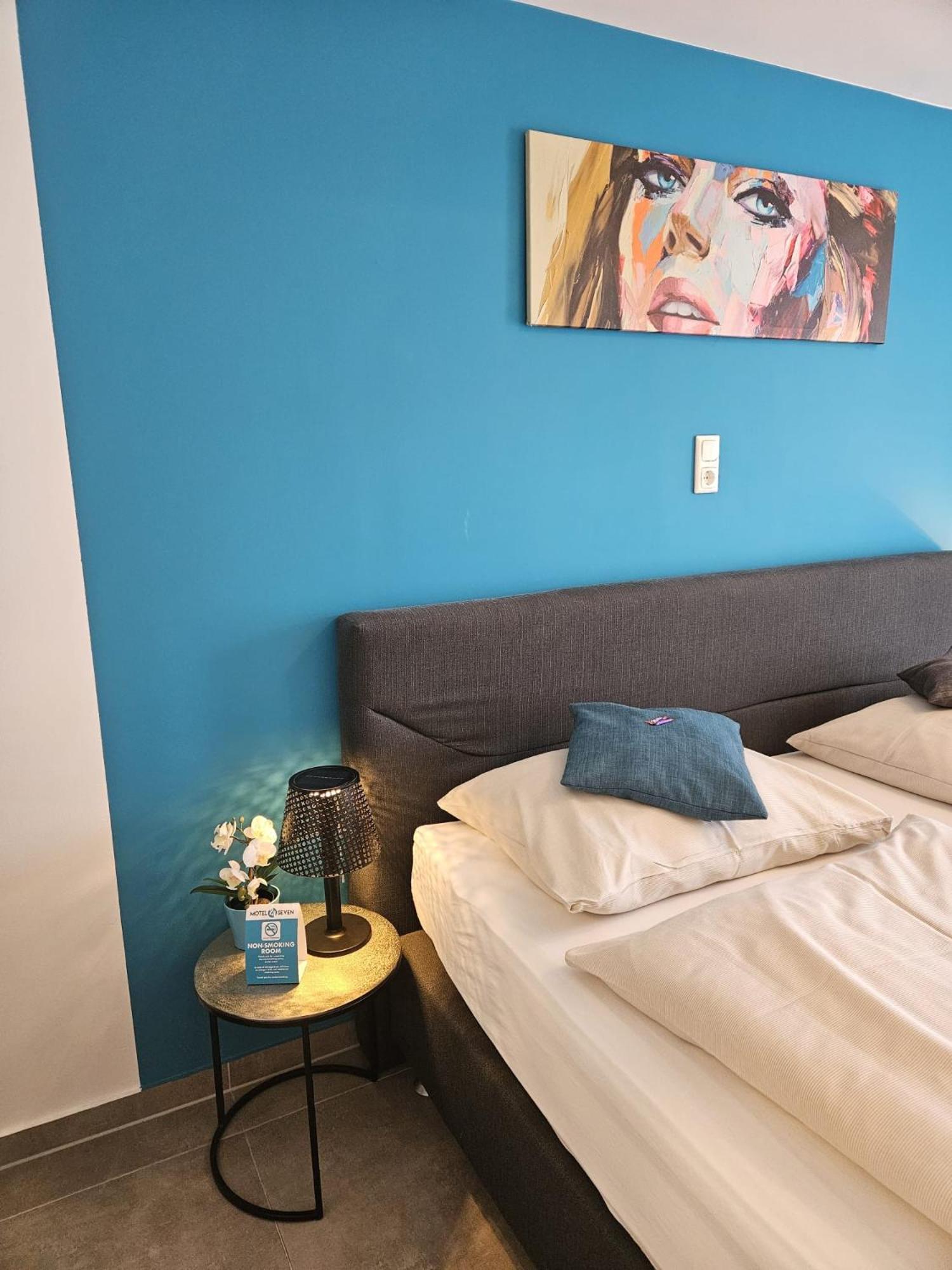 بروك أن دير مور Motel24Seven المظهر الخارجي الصورة